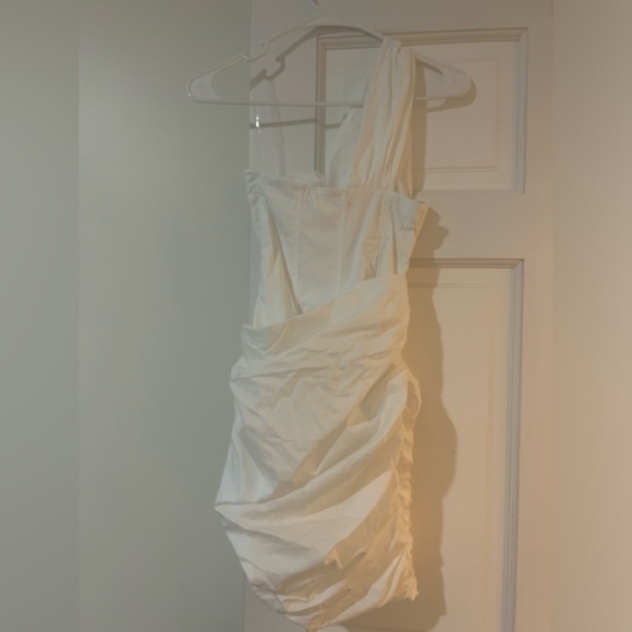NWT House of CB Clementine White Cut Out Mini Dress - Picture 4 of 4